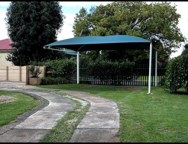 8 BEDROOM HOUSE FOR SALE IN DALVIEW